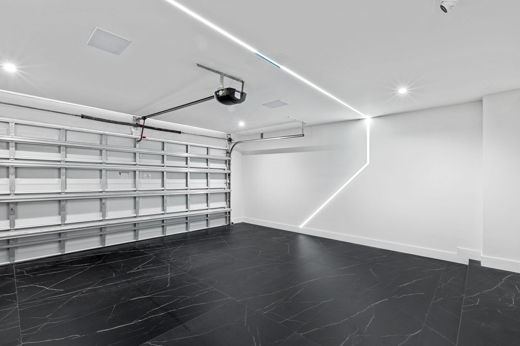 23323 La Vida Way Boca Raton, FL 33433 - Photo 31 of 38 2- Car Garage