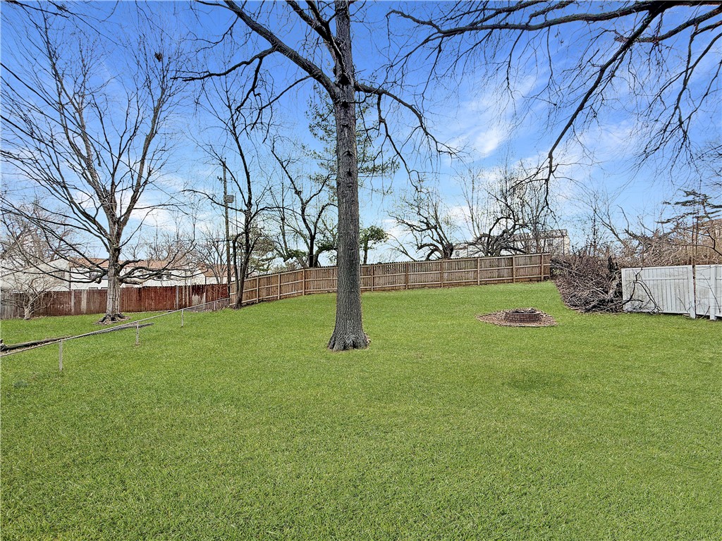 3902 Greenridge Drive Decatur, IL 62526 - Photo 18 of 18 Gallery Image 18