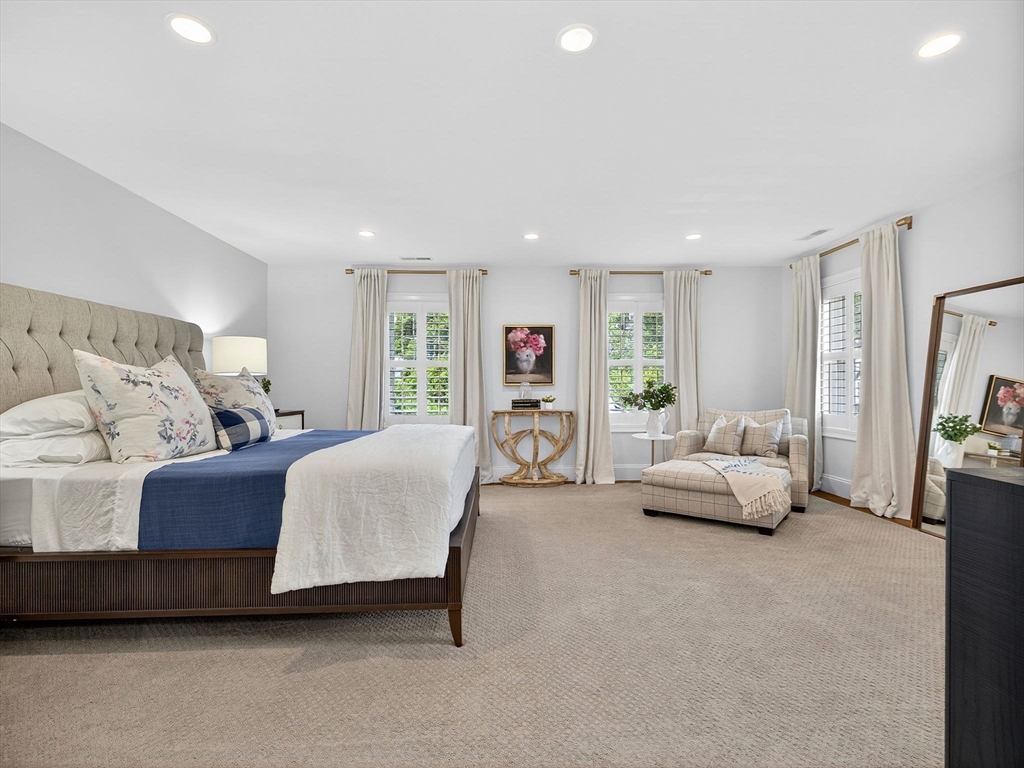25 Bryn Mawr Road Wellesley, MA 02482 - Photo 15 of 34