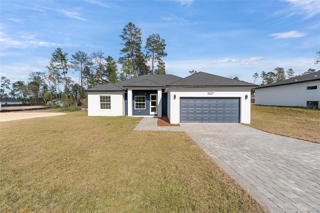 5227 Southwest 165th St Road Ocala, FL 34473 - Photo 1 of 37 Gallery Image 1