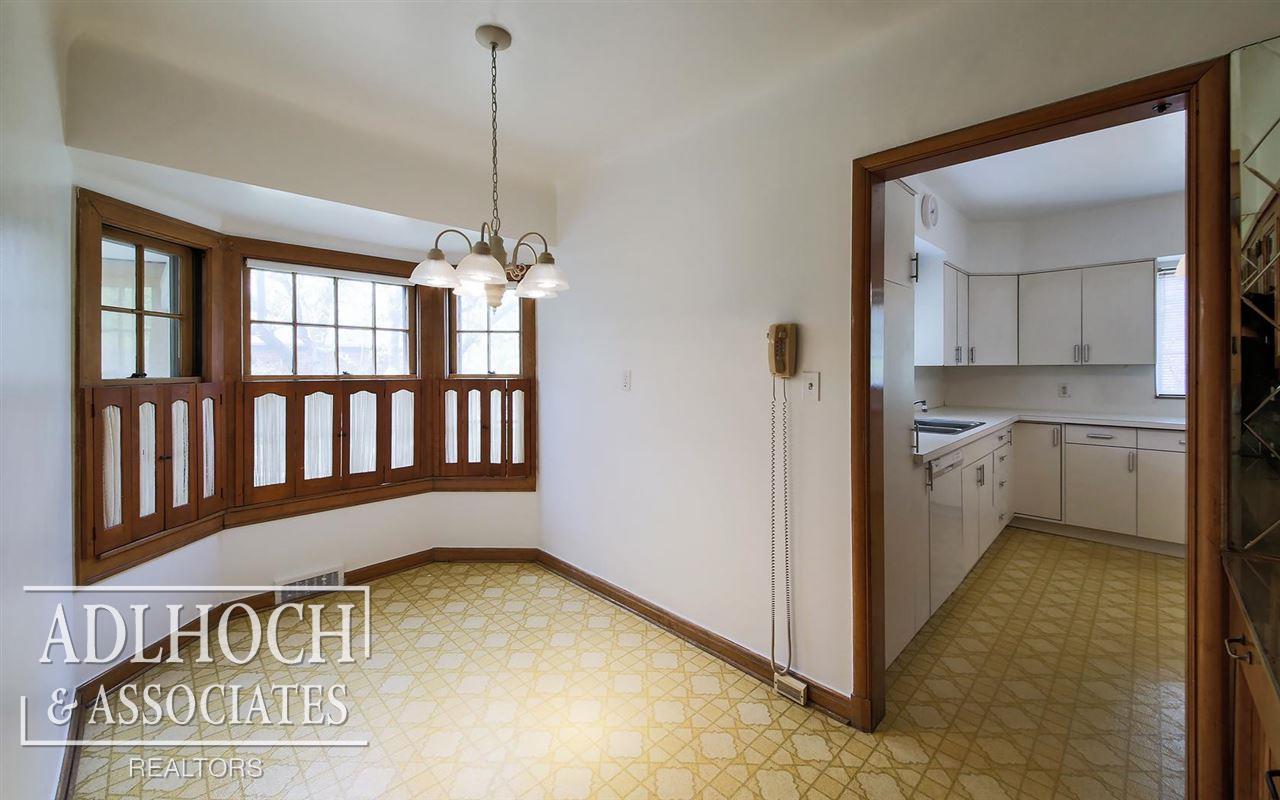 1275 Audubon Road Grosse Pointe, MI 48230 - Photo 3 of 18 31290300-2.JPG