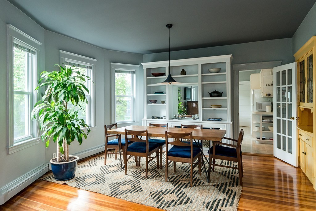 82 Highland Road, Unit 3 Brookline, MA 02445 - Photo 4 of 17 Gallery Image 4
