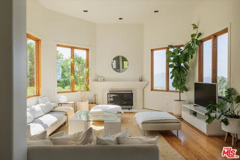 $2,995,000 | 804 Mt Washington Drive, Los Angeles, CA 90065