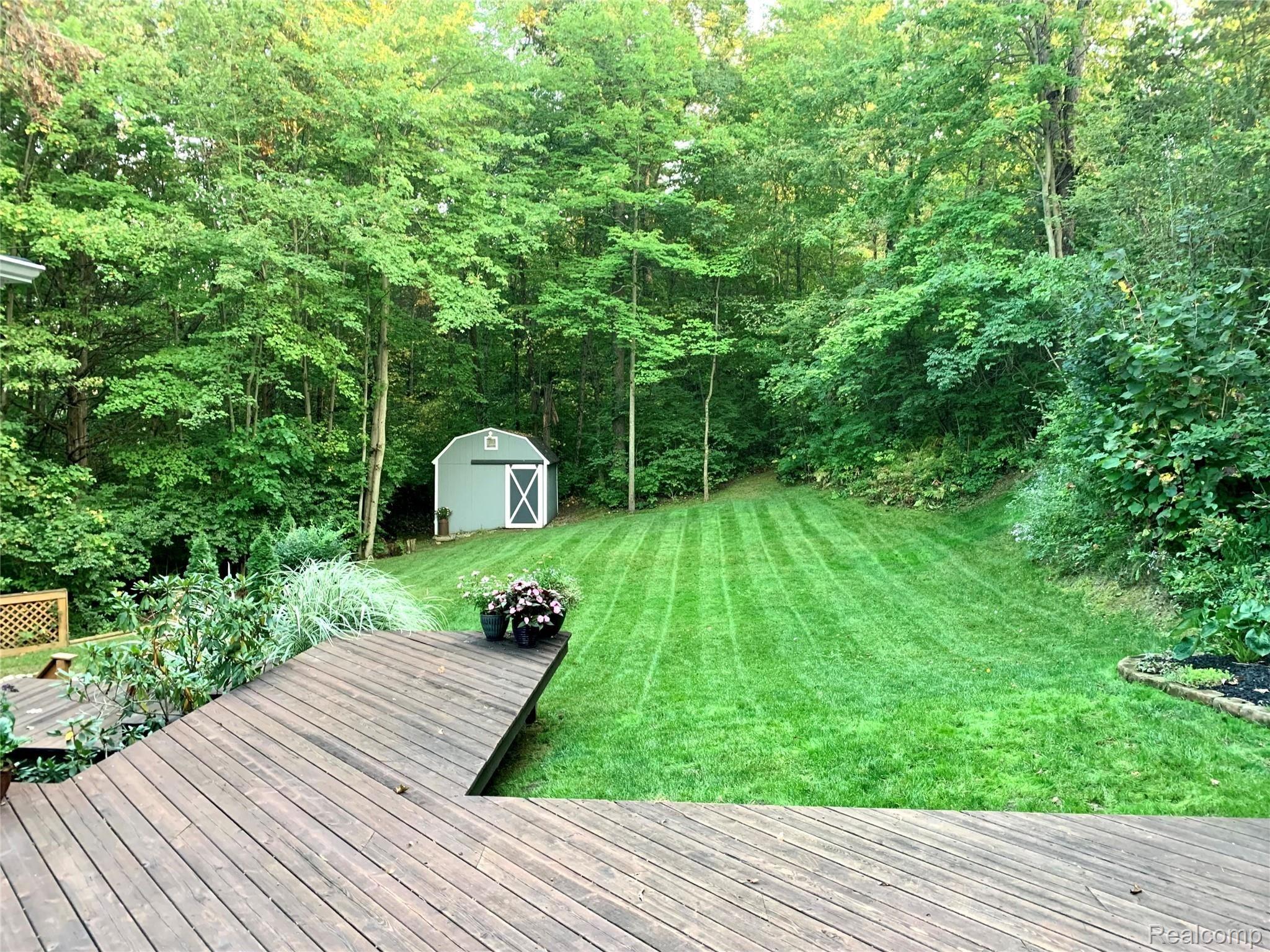 9815 Toma Road Pinckney, MI 48169 - Photo 16 of 59 rob5.JPG