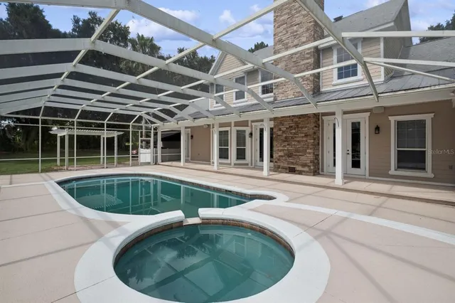 a view of an ocean and a mountain view