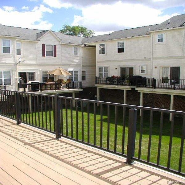 2670 Crooks Road, Unit 5 Royal Oak, MI 48073 - Photo 14 of 14 CTYD2.JPG