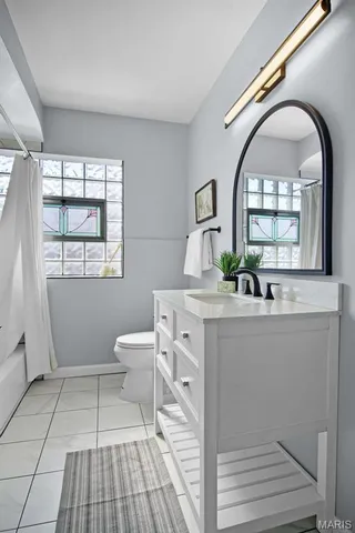 $409,000 | 5500 Lindenwood Avenue, St. Louis, MO 63109