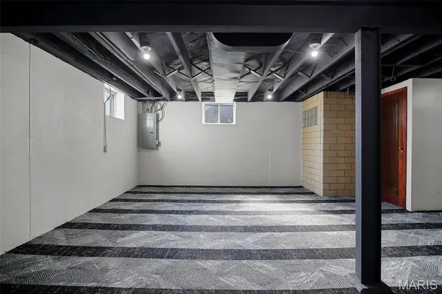 $409,000 | 5500 Lindenwood Avenue, St. Louis, MO 63109