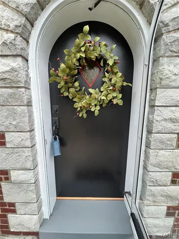 $409,000 | 5500 Lindenwood Avenue, St. Louis, MO 63109