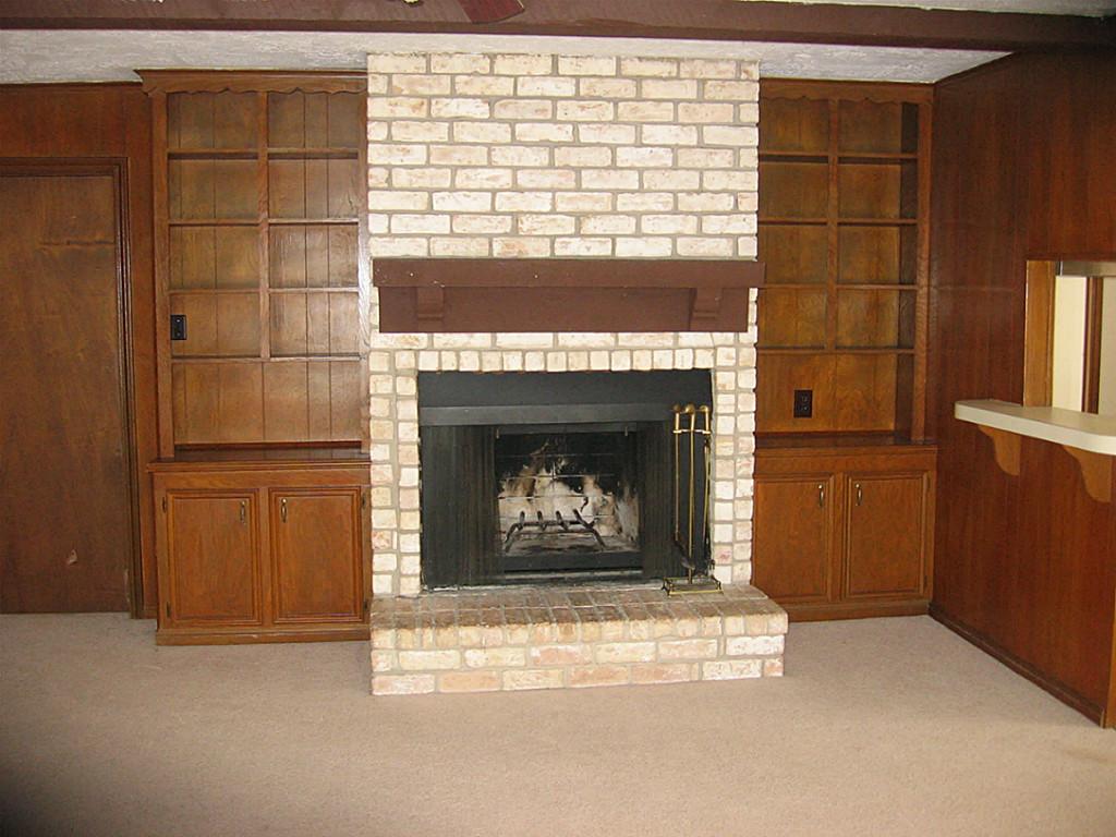 25407 Tuckahoe Lane Spring, TX 77373 - Photo 10 of 20 a living room with a fireplace