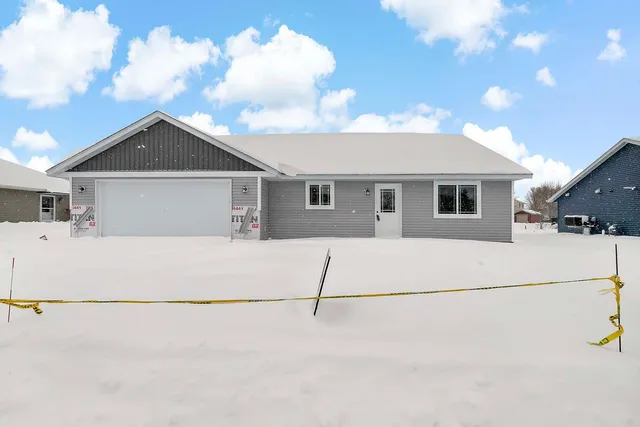 $360,000 | 425 4th Avenue Southeast, St. Joseph, MN 56374