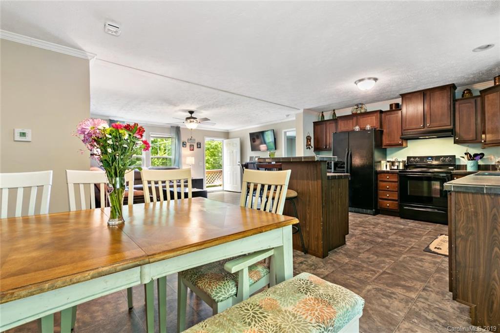 1579 Old Fort Road Fairview, NC 28730 - Photo 20 of 40 Gallery Image 20