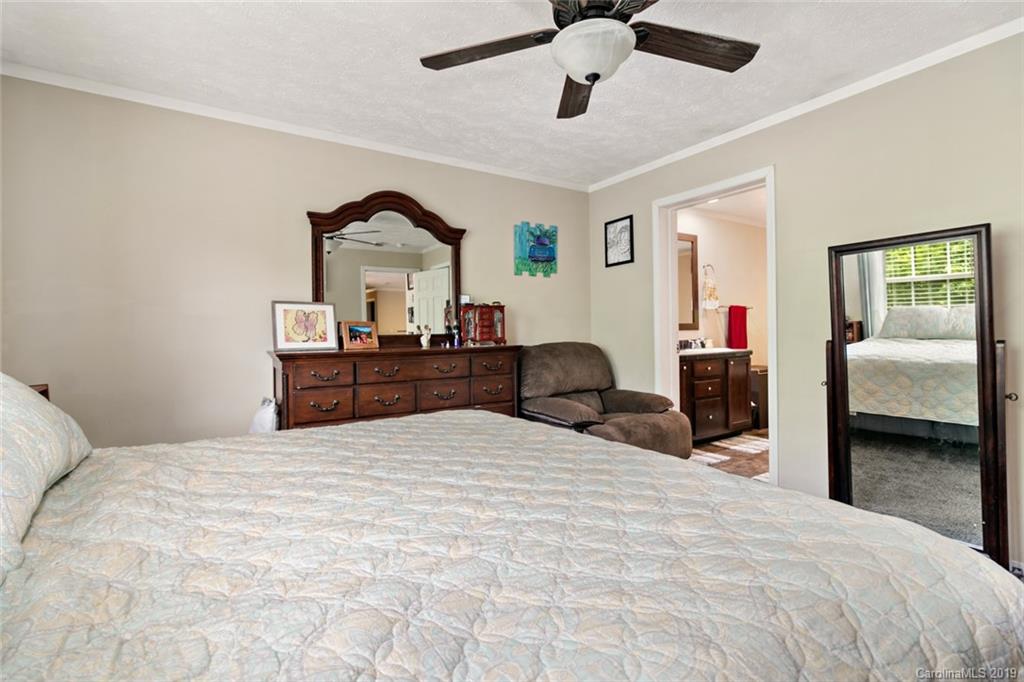 1579 Old Fort Road Fairview, NC 28730 - Photo 25 of 40 Gallery Image 25