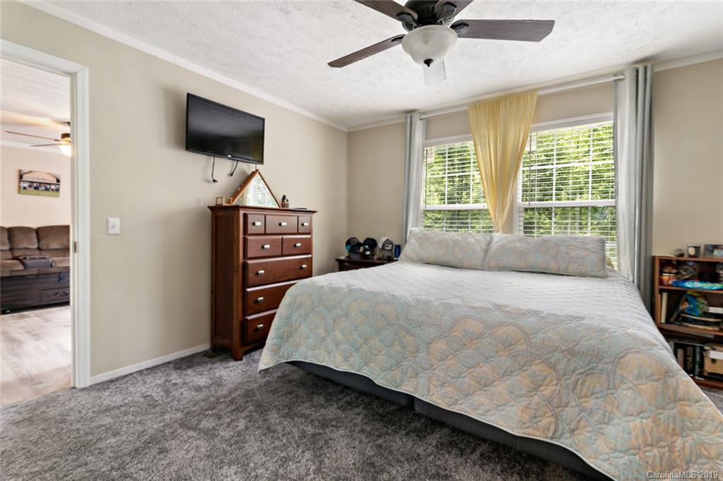 1579 Old Fort Road Fairview, NC 28730 - Photo 26 of 40 Gallery Image 26