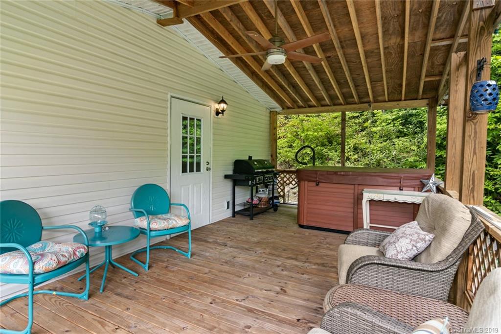 1579 Old Fort Road Fairview, NC 28730 - Photo 34 of 40 Gallery Image 34