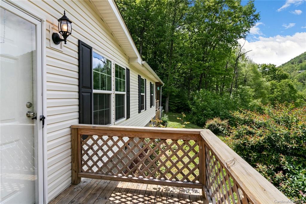 1579 Old Fort Road Fairview, NC 28730 - Photo 6 of 40 Gallery Image 6