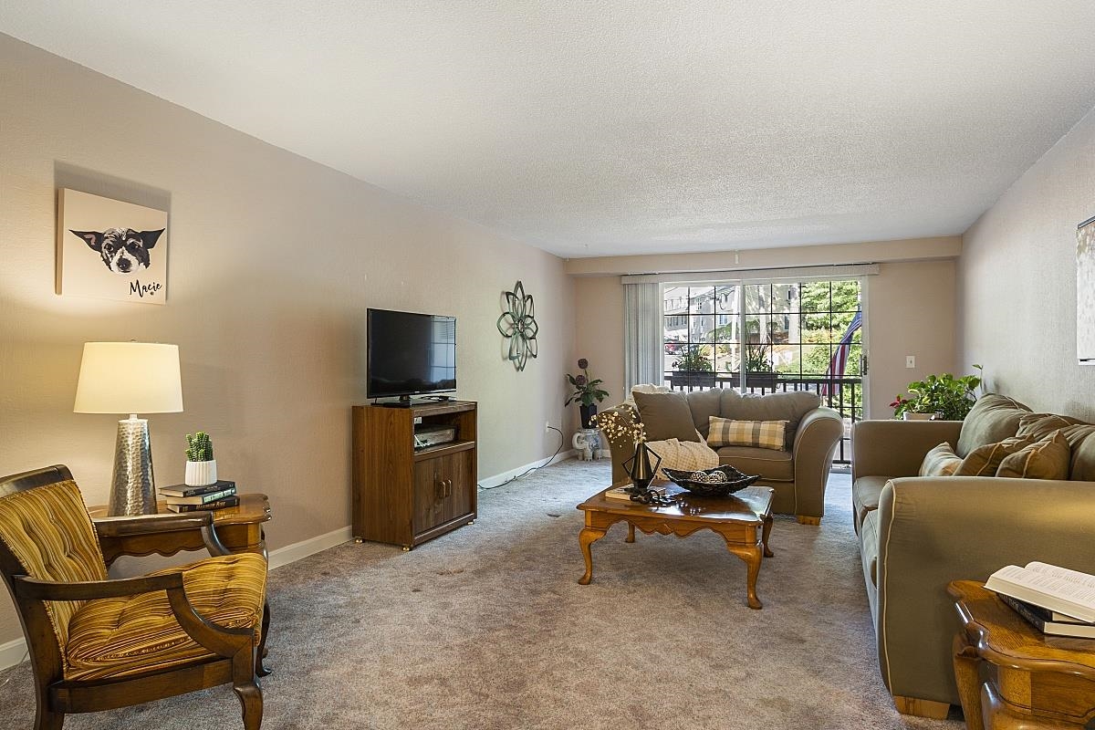 152 Cannongate III Road Nashua, NH 03063 - Photo 4 of 27 Gallery Image 4