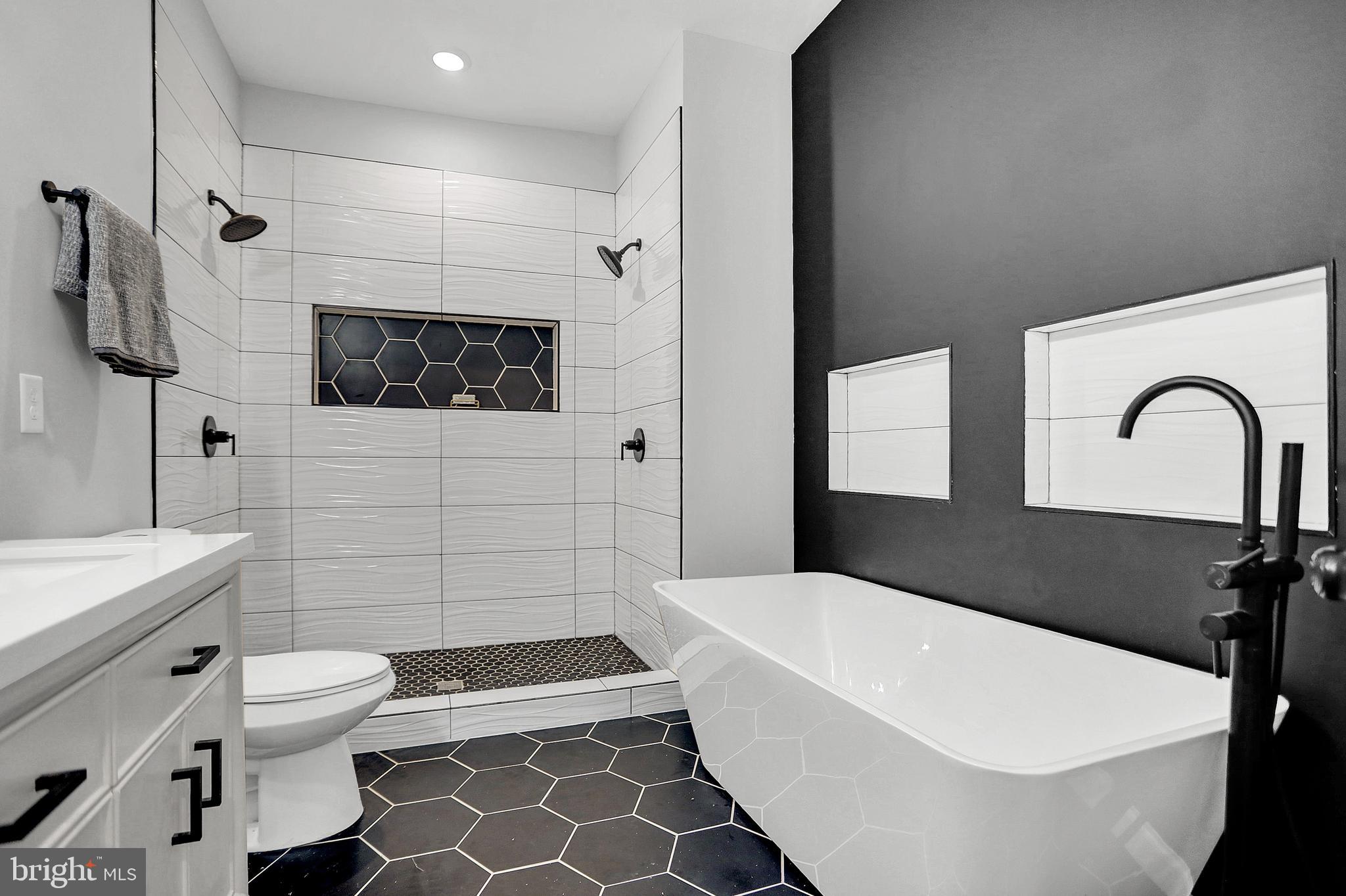 1219 North Eden Street Baltimore, MD 21213 - Photo 12 of 36 Master bathroom