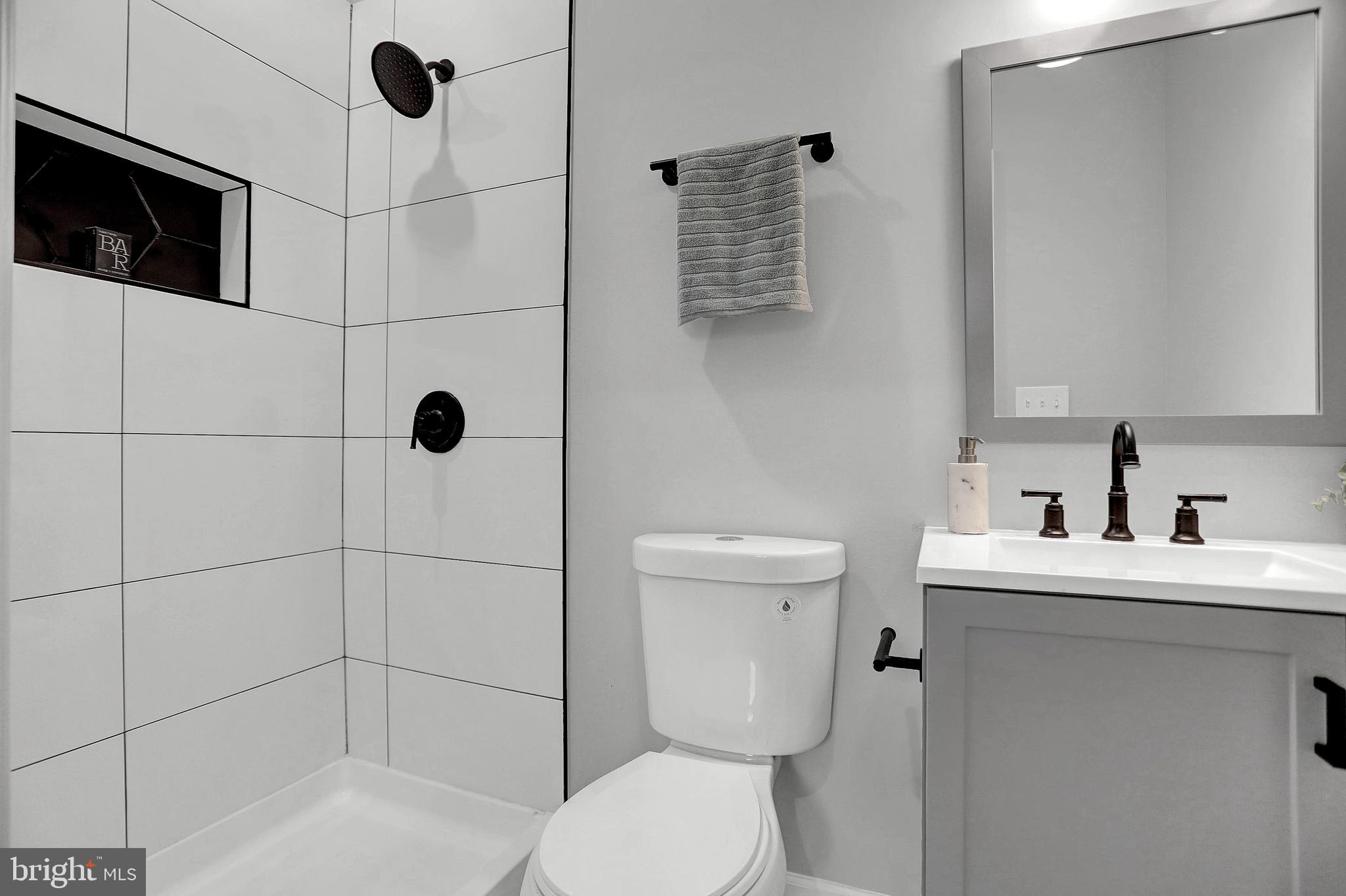 1219 North Eden Street Baltimore, MD 21213 - Photo 24 of 36 1st Floor master Bathroom