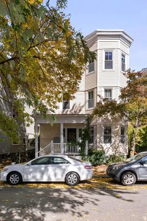 $3,400 | 37 Dimick Street, Unit 1, Somerville, MA 02143