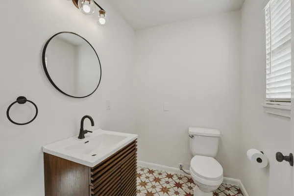 $4,600 | 502 Sunrise Circle, Austin, TX 78704