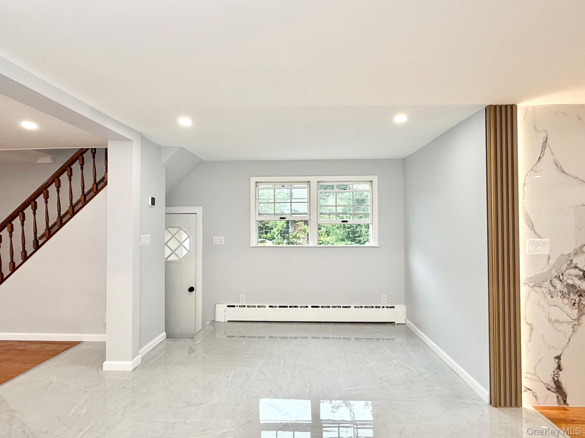 20 Baylis Place Syosset, NY 11791 - Photo 6 of 21