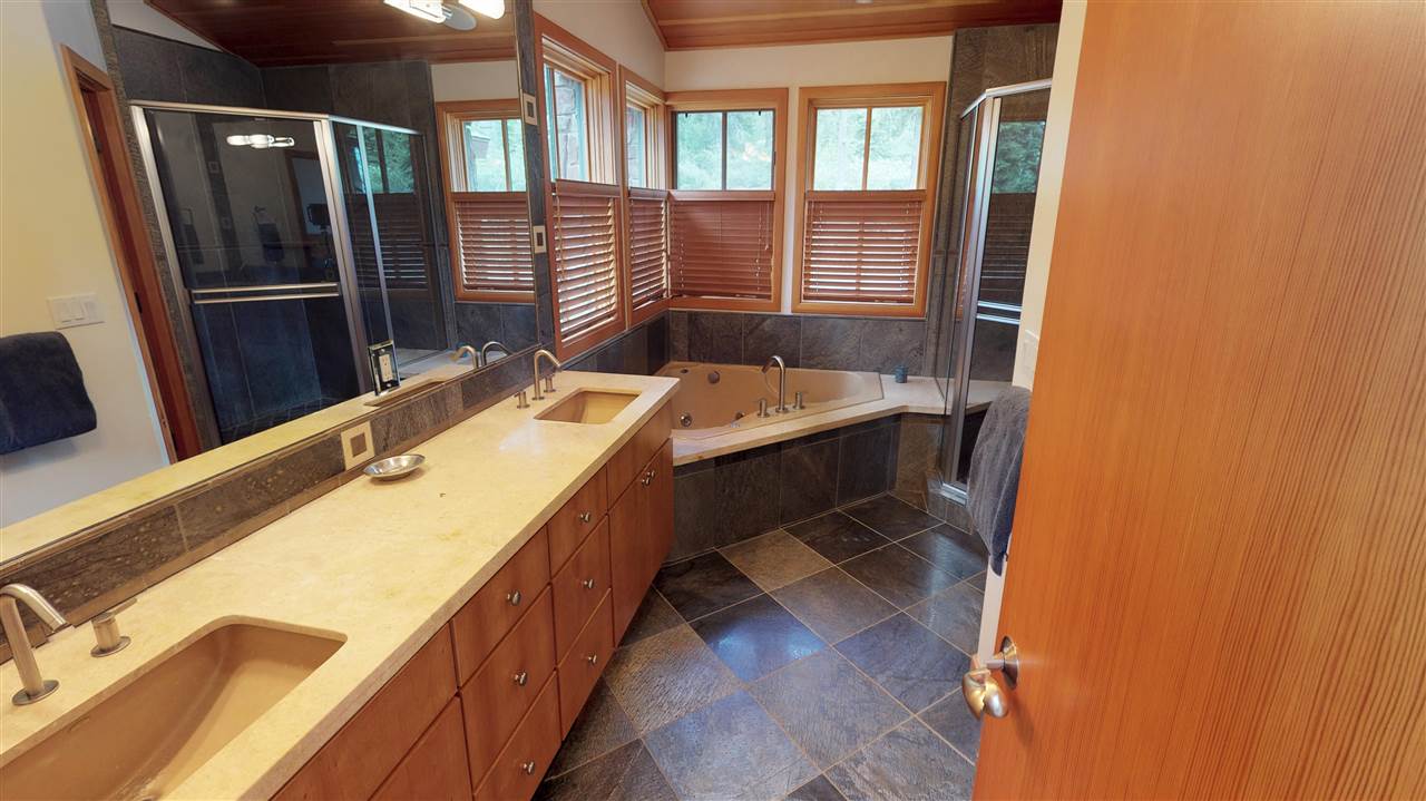 12998 Timber Ridge Road Truckee, CA 96161 - Photo 9 of 20 a room with a large window