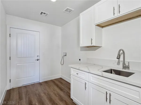 $649,900 | 5880 Johnnie Mine Street, Pahrump, NV 89060