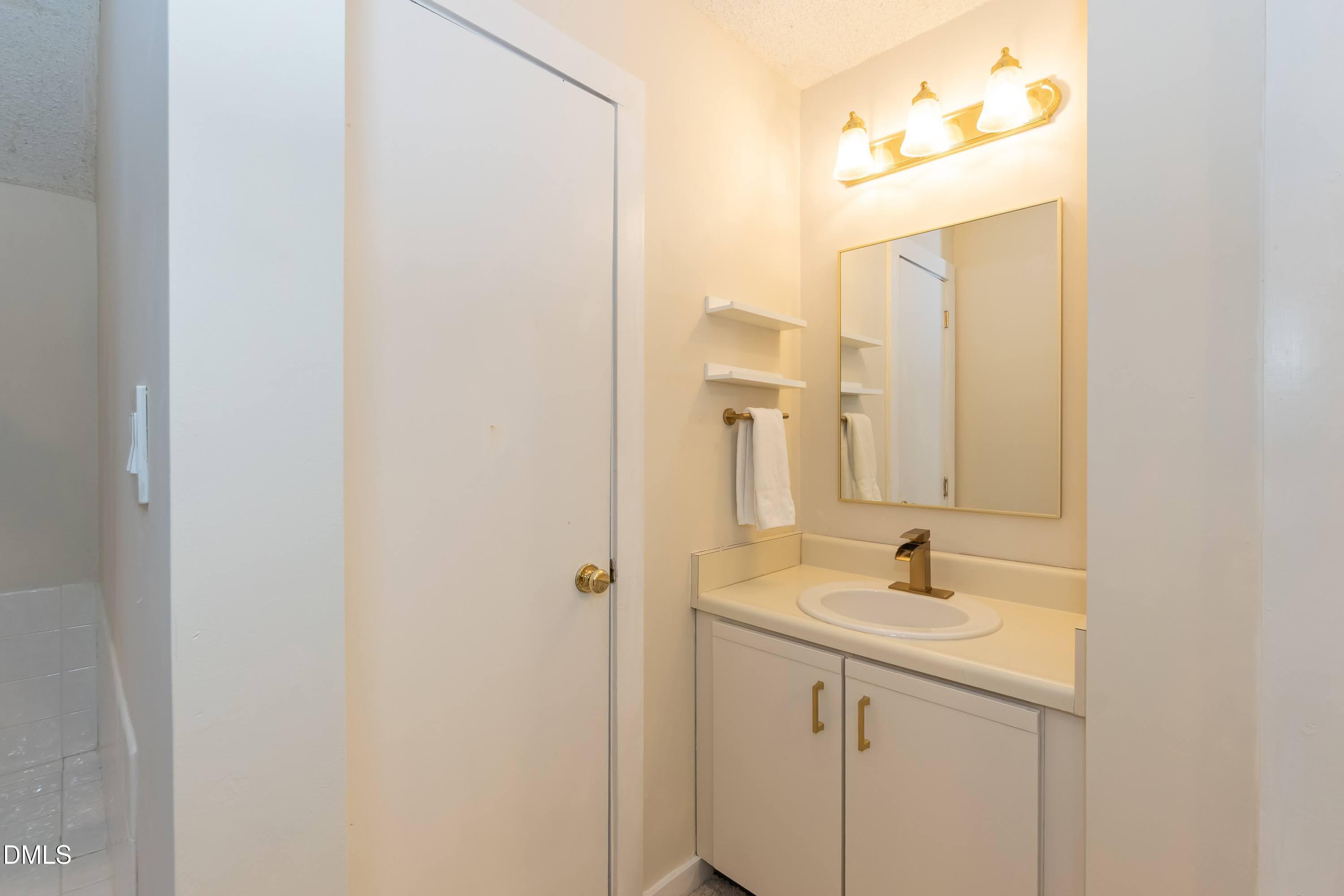 3600 Top Of The Pines Court Raleigh, NC 27604 - Photo 28 of 45 Bathroom 02b