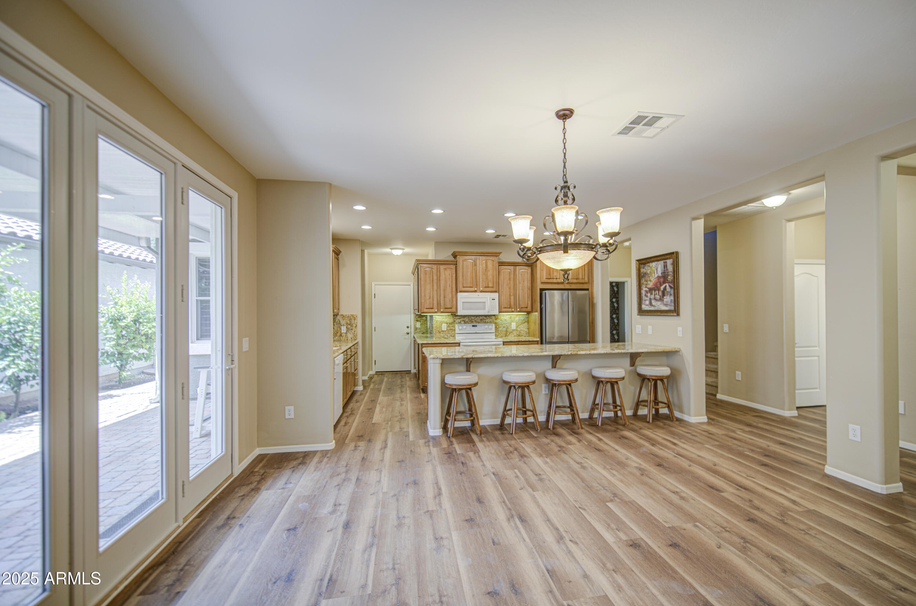 1143 South Annie Lane Gilbert, AZ 85296 - Photo 7 of 37 9+ ft Flat Ceilings