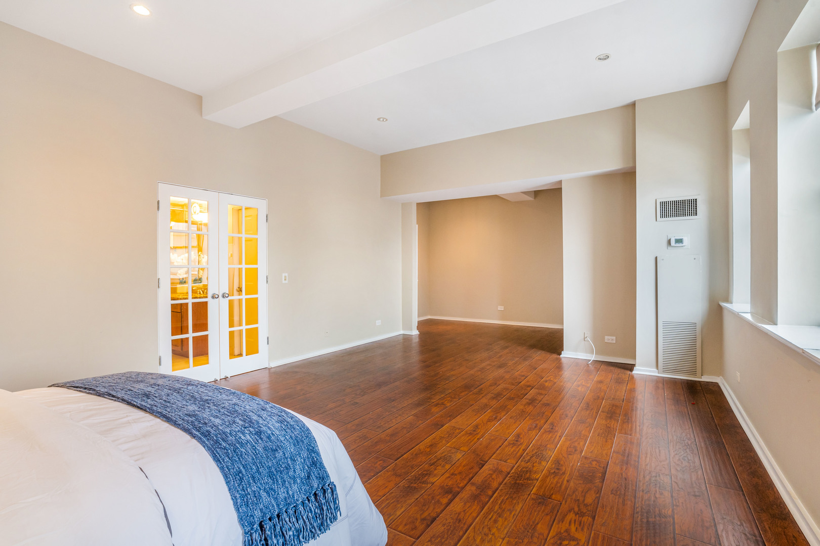 40 East 9th Street, Unit 1916D Chicago, IL 60605 - Photo 11 of 35