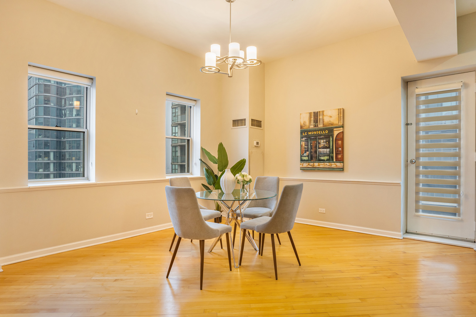 40 East 9th Street, Unit 1916D Chicago, IL 60605 - Photo 5 of 35