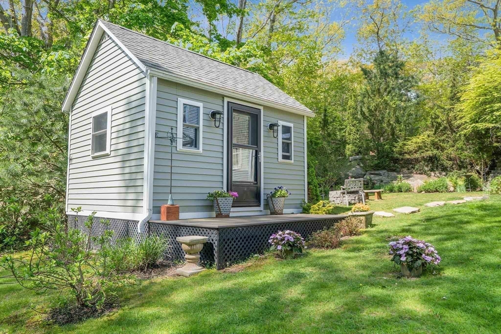 37 Walnut Street Gloucester, MA 01930 - Photo 27 of 42