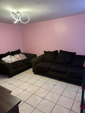 $394,000 | 3311 South Damen Avenue, Chicago, IL 60608