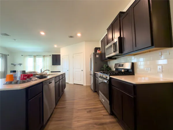 $2,000 | 21417 Wilmiller Lane, Pflugerville, TX 78660