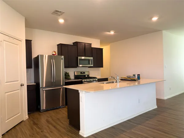 $2,000 | 21417 Wilmiller Lane, Pflugerville, TX 78660