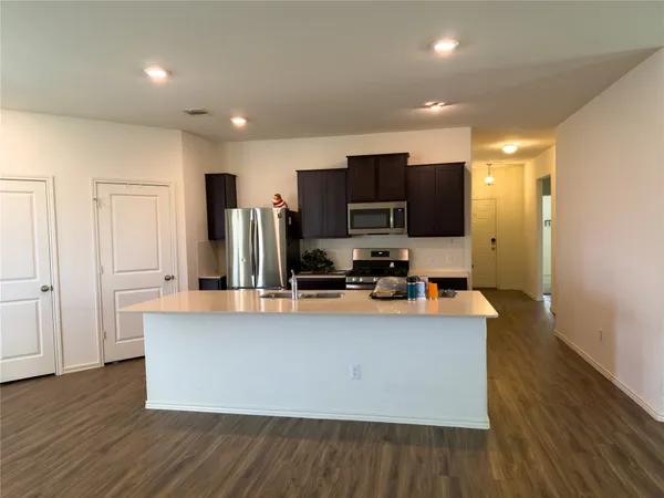 $2,000 | 21417 Wilmiller Lane, Pflugerville, TX 78660
