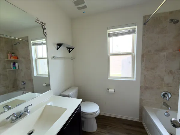 $2,000 | 21417 Wilmiller Lane, Pflugerville, TX 78660