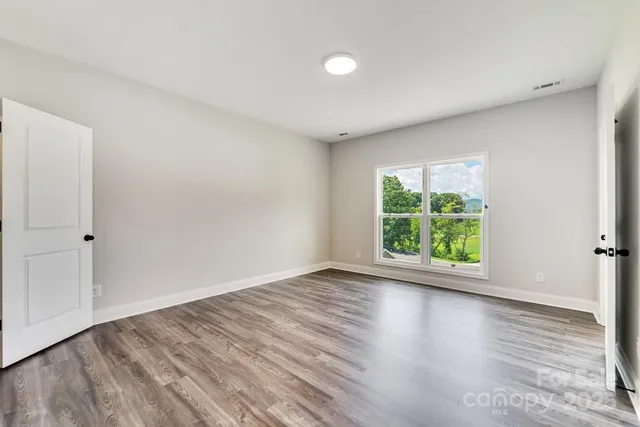 $499,500 | 381 Scenic Rdg Circle, Franklin, NC 28734