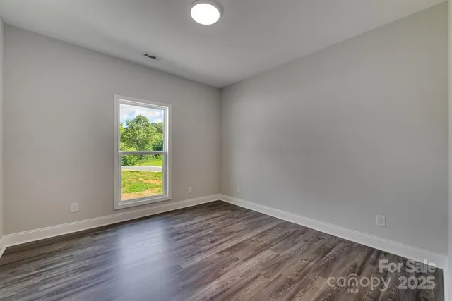 $499,500 | 381 Scenic Rdg Circle, Franklin, NC 28734