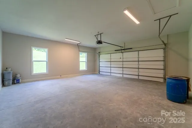 $499,500 | 381 Scenic Rdg Circle, Franklin, NC 28734