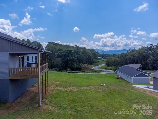 $499,500 | 381 Scenic Rdg Circle, Franklin, NC 28734