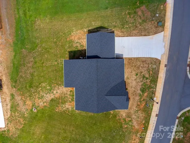 $499,500 | 381 Scenic Rdg Circle, Franklin, NC 28734