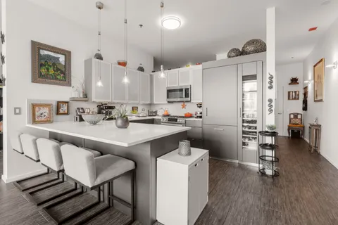 $399,000 | 340 West Superior Street, Unit 1603, Chicago, IL 60654