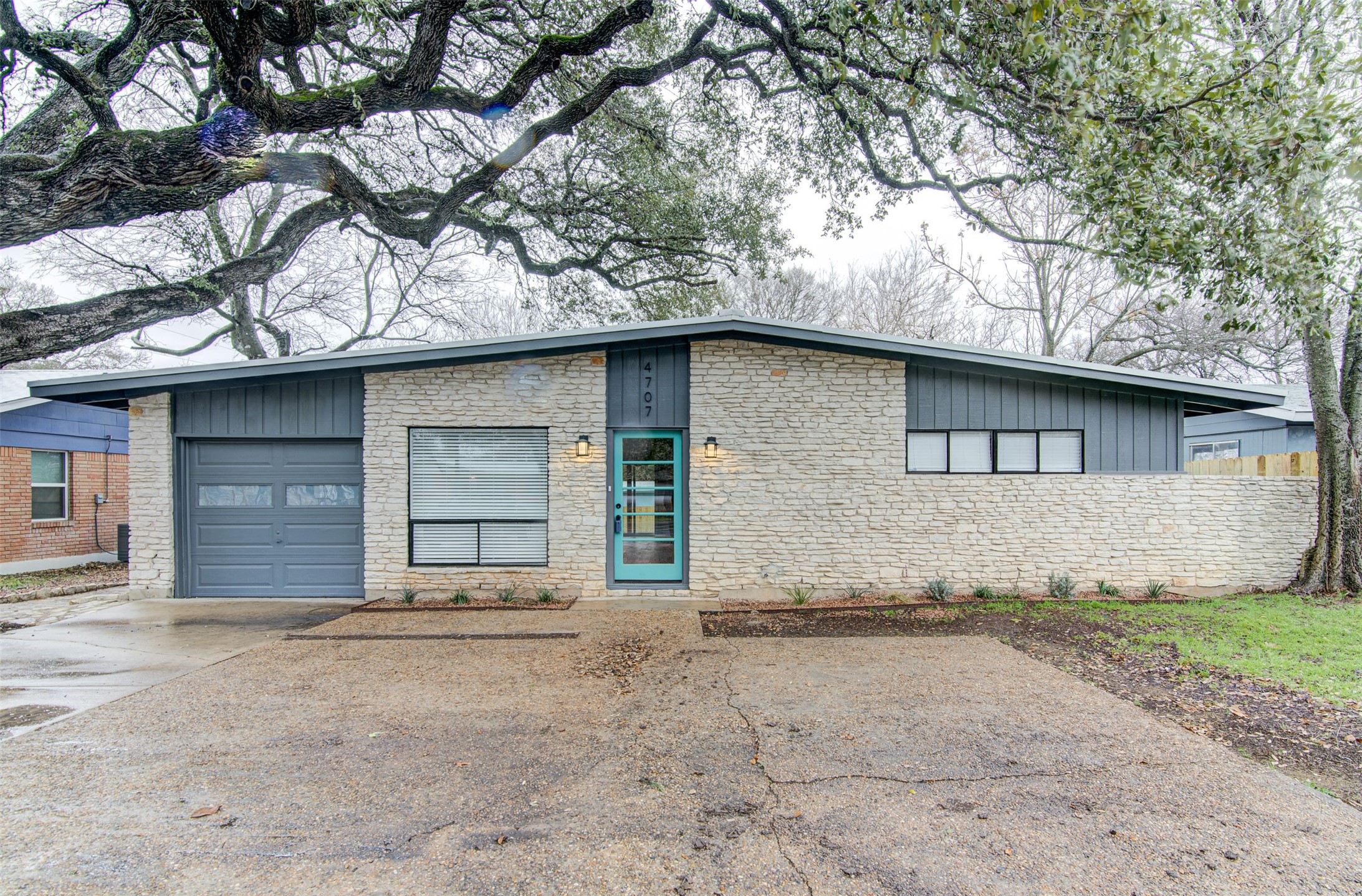 4707 Manchaca Road Austin, TX 78745 - Photo 1 of 23