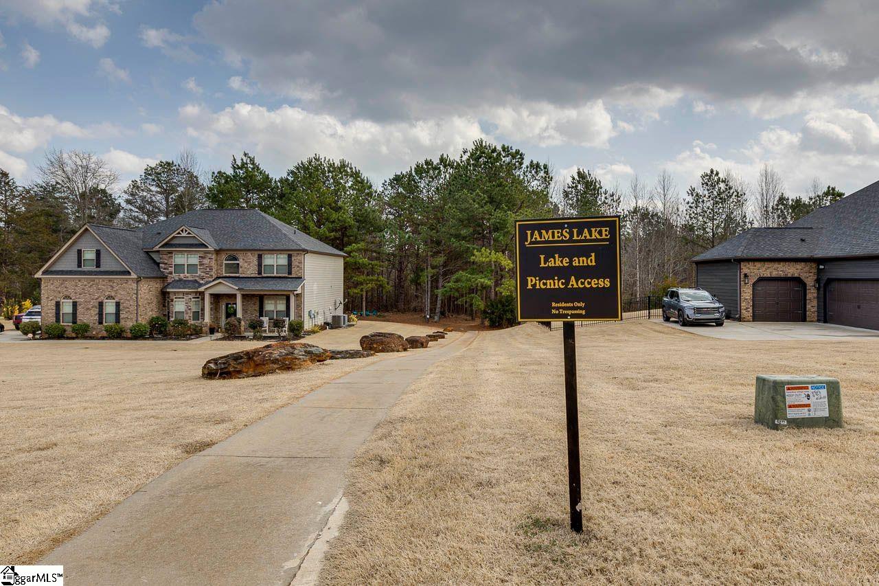 133 James Lk Way Easley, SC 29642 - Photo 27 of 42