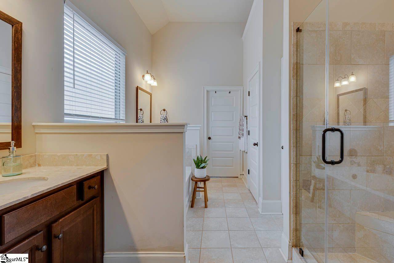 133 James Lk Way Easley, SC 29642 - Photo 4 of 42