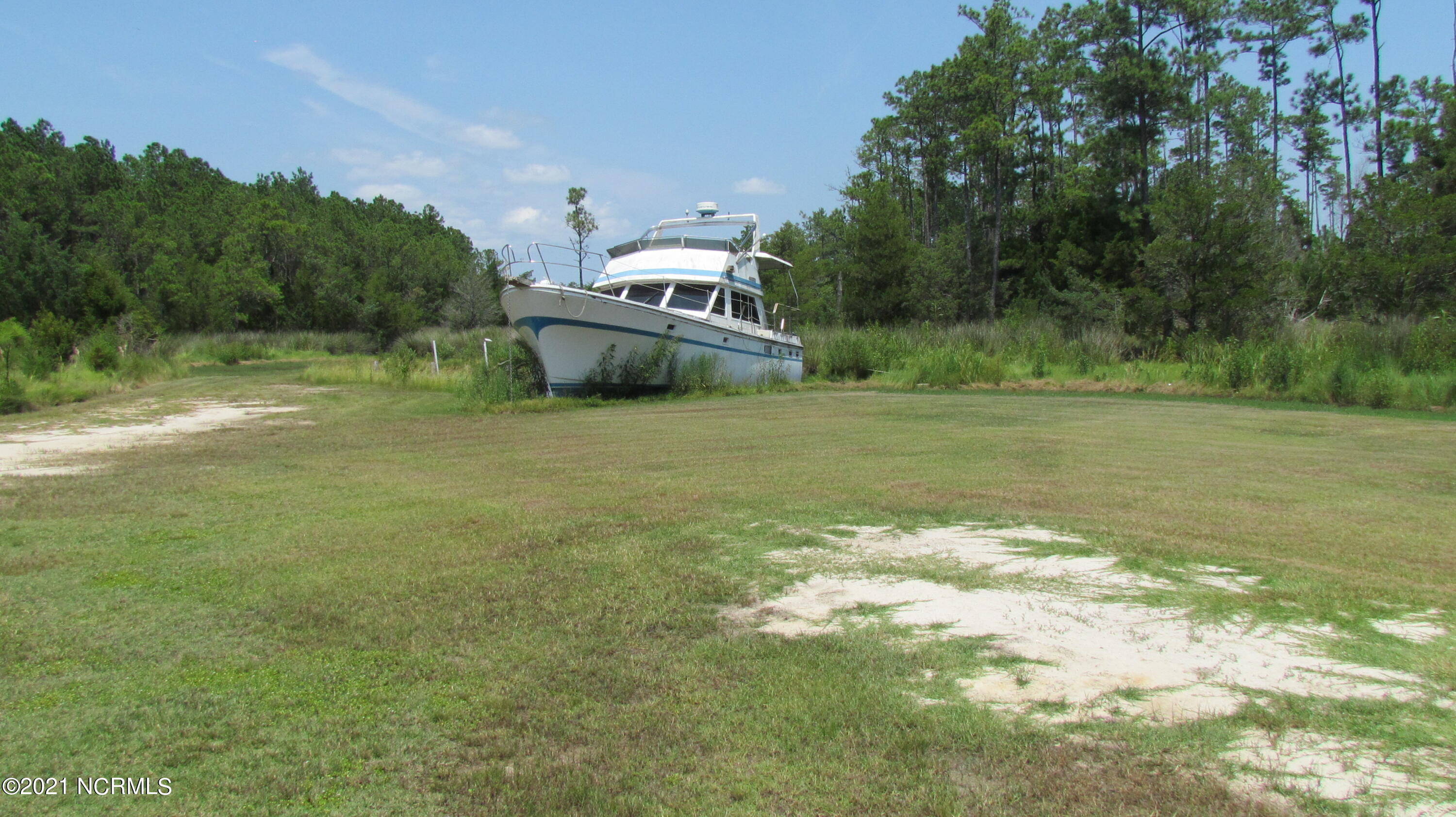 503 Upper Neck Road Bayboro, NC 28515 - Photo 10 of 28 IMG_4301