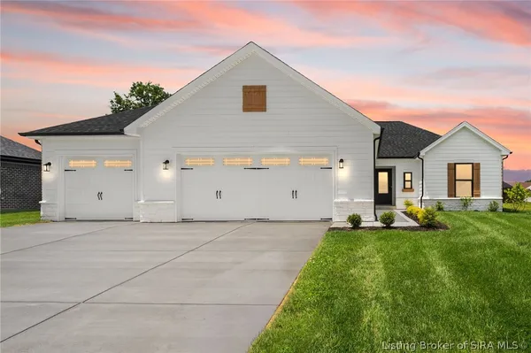 $309,900 | 13946 Deer Run Trace, Unit LOT 421, Floyds Knobs, IN 47143