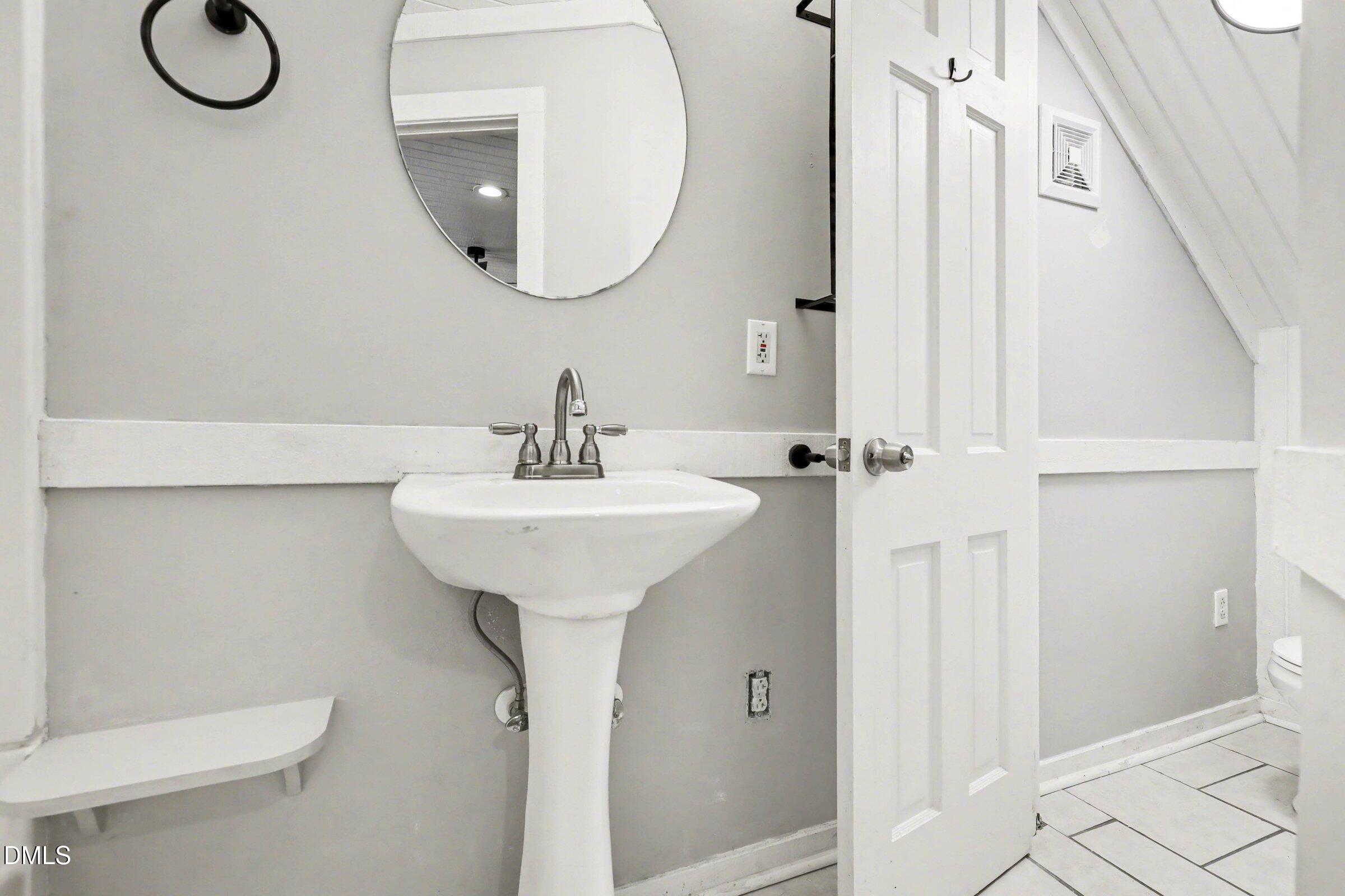 2200 Woodwyck Way Raleigh, NC 27604 - Photo 31 of 39 025_file_2451